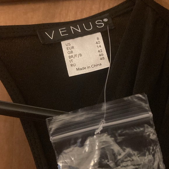 Venus pant suit backless with sequin - bought for party never wore - Picture 3 of 5